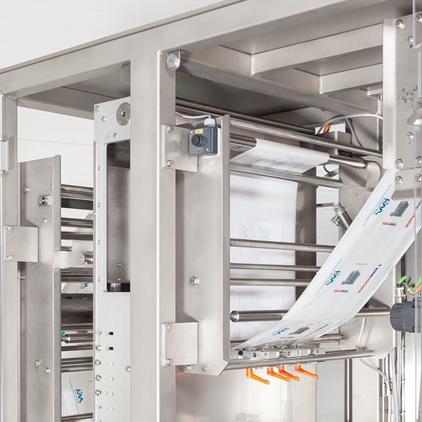 vffs-packaging-machine-film-tracking-positioning