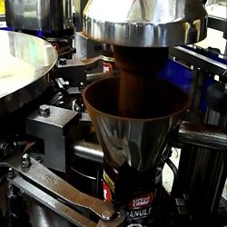 pouch fill and seal machine dust hood for powder packaging.jpg